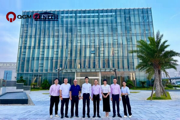 China Sand & Kieselännerung huet QGM Block Maschinnegrupp fir Fuerschung & Leedung.